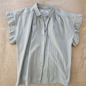 NWOT Trovata Birds of Paradise Marianne Ruffle Sleeve Top in Chambray - Medium